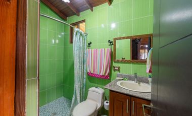 VENTA CASA 3975M2 CON TERRAZA EN EL VALLE DE ANTON CV