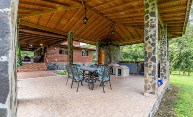 VENTA CASA 3975M2 CON TERRAZA EN EL VALLE DE ANTON CV