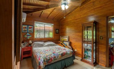 VENTA CASA 3975M2 CON TERRAZA EN EL VALLE DE ANTON CV