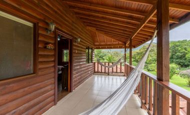 VENTA CASA 3975M2 CON TERRAZA EN EL VALLE DE ANTON CV