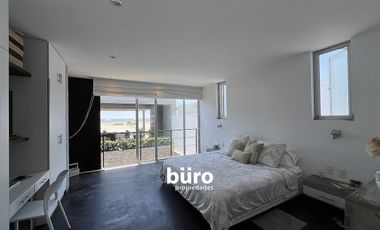 MODERNA CASA DE PLAYA EN VENTA, PRIMERA FILA, PLAYA CERRO COLORADO, CERRO AZUL