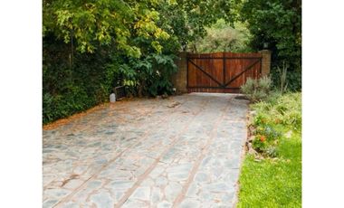 CASA QUINTA  EN MASCHWITZ  -  ZONA LA BOTA