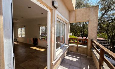 DEPARTAMENTO TIPO DÚPLEX 3 AMBIENTES EN VENTA