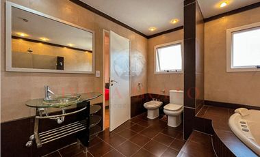 DEPARTAMENTO TIPO DÚPLEX 3 AMBIENTES EN VENTA