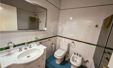 DEPARTAMENTO TIPO DÚPLEX 4 AMBIENTES EN VENTA