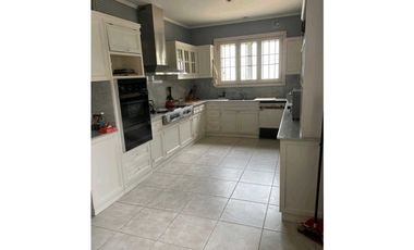 IMPORTANTE CHALET EN VENTA EN LOS TRONCOS