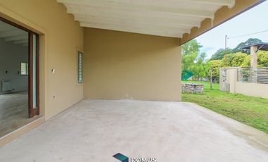 VENTA CASA EN LA MERCED CHICA