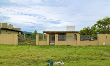 VENTA CASA EN LA MERCED CHICA