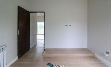 VENTA CASA EN LA MERCED CHICA