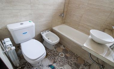 VENTA CASA EN LA MERCED CHICA