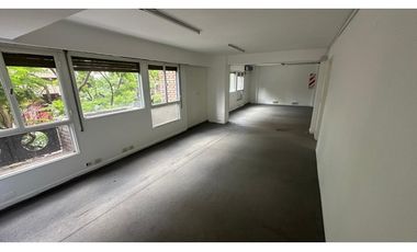 ALQUILER - OFICINA - BV CHACABUCO - 140m2