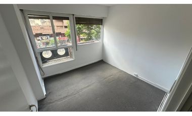 ALQUILER - OFICINA - BV CHACABUCO - 140m2