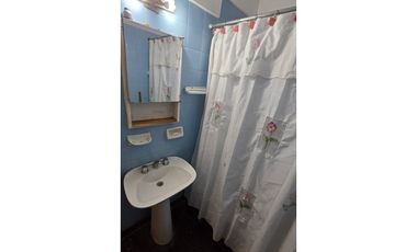 DOS AMBIENTES A LA CALLE EN PLENO CENTRO.