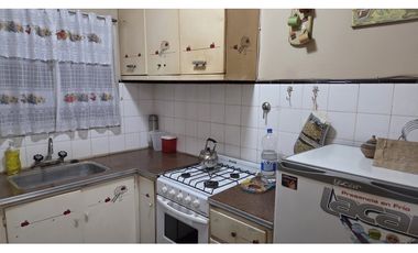 DOS AMBIENTES A LA CALLE EN PLENO CENTRO.