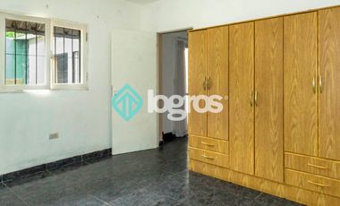 CASA EN VENTA - LOS LAPACHOS - SALTA