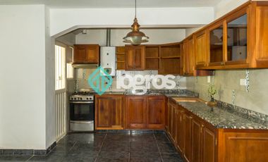 CASA EN VENTA - LOS LAPACHOS - SALTA