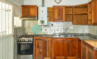 CASA EN VENTA - LOS LAPACHOS - SALTA
