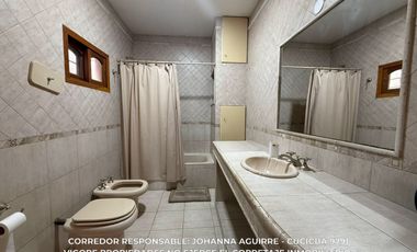 Casa en 5 ambientes 241 m² venta en Flores