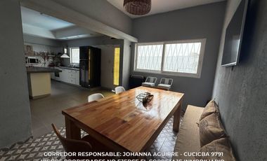 Casa en 5 ambientes 241 m² venta en Flores