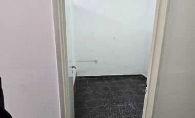 ALQUILER DEPTO 3 AMBIENTES CON BALCON Y TERRAZA EN SAN JUSTO