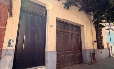 Casa en venta en Quilmes Centro