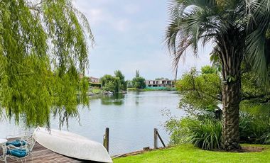 Venta casa Castores Nordelta 353m2 al lago central