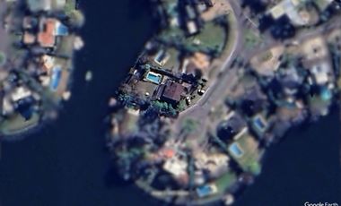 Venta casa Castores Nordelta 353m2 al lago central