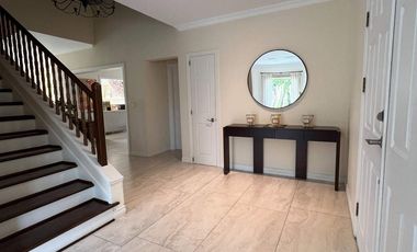 Venta casa Castores Nordelta 353m2 al lago central