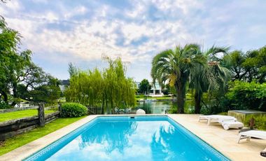 Venta casa Castores Nordelta 353m2 al lago central