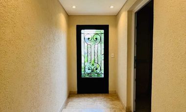 Venta casa Castores Nordelta 353m2 al lago central