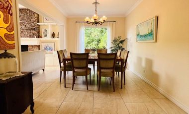 Venta casa Castores Nordelta 353m2 al lago central