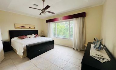 Venta casa Castores Nordelta 353m2 al lago central