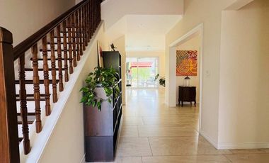 Venta casa Castores Nordelta 353m2 al lago central