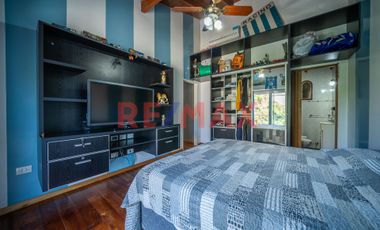 VENTA CASA 6 AMB CON JARDIN, PILETA Y QUINCHO.