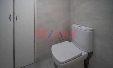 VENTA CASA 6 AMB CON JARDIN, PILETA Y QUINCHO.