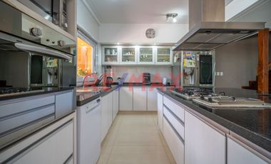 VENTA CASA 6 AMB CON JARDIN, PILETA Y QUINCHO.