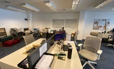 Oficina AAA alquiler Retiro con cochera