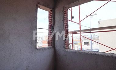 DPTO EN VENTA 2 DORMIS CON COCHERA| PLOTTIER