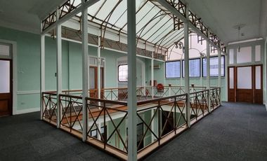 Oficina en Arriendo en Huérfanos 1692