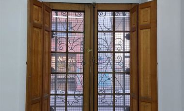 Oficina en Arriendo en Huérfanos 1692