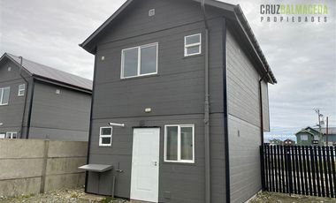 Casa en Arriendo en Avenida Los Notros