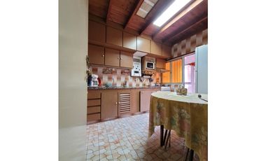 CHALET EN PH ZONA GUEMES