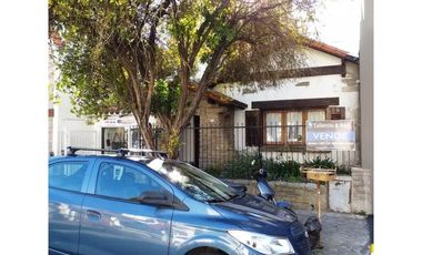 CHALET 4 AMBIENTES CON GARAGE EN VENTA EN MAR DEL PLATA