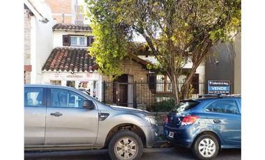 CHALET 4 AMBIENTES CON GARAGE EN VENTA EN MAR DEL PLATA