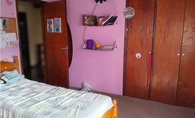 VENTA CHALET 4 AMBIENTES CON DEP. Y GARAGE DOBLE - APTO CREDITO