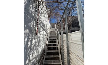 Propiedad con 2 Departamentos y Espacios en Excelente Ubicación