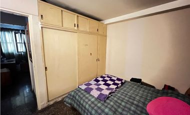 Propiedad con 2 Departamentos y Espacios en Excelente Ubicación