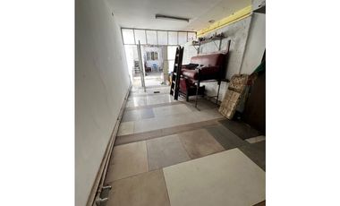 Propiedad con 2 Departamentos y Espacios en Excelente Ubicación