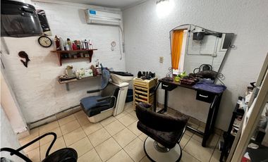 Propiedad con 2 Departamentos y Espacios en Excelente Ubicación