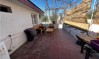 Propiedad con 2 Departamentos y Espacios en Excelente Ubicación